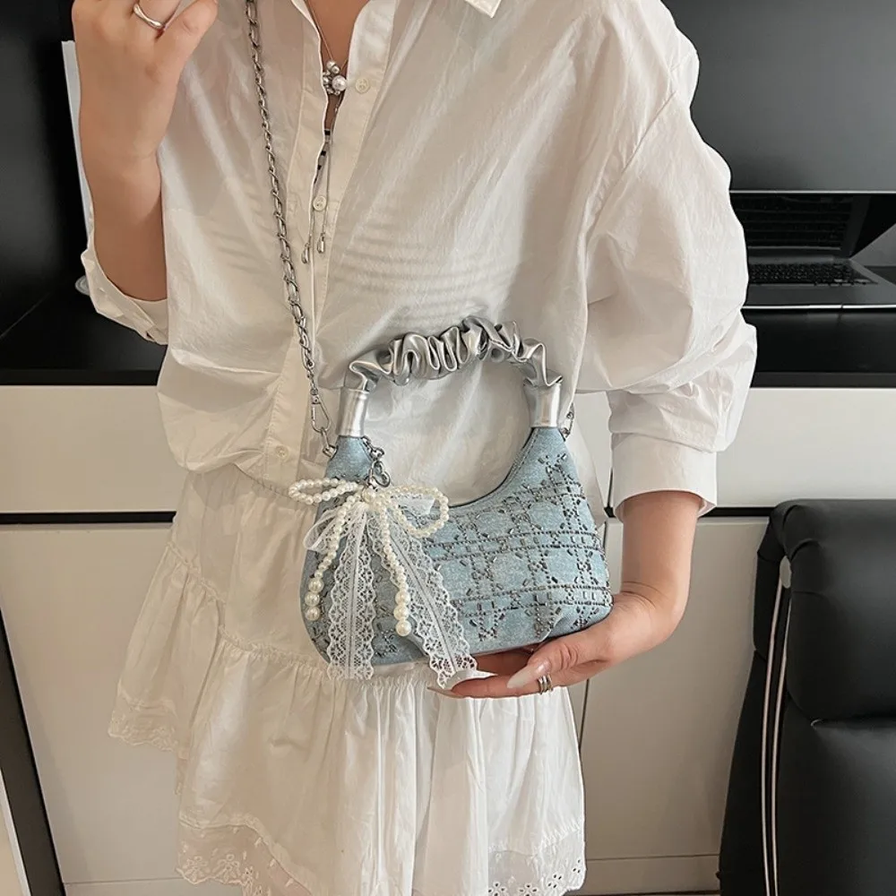 

Korean Style Sequin Pleated Handbag Bowknot Pendant Exquisite Chain Crossbody Bag Versatile Solid Color Bow Shoulder Bag Outdoor