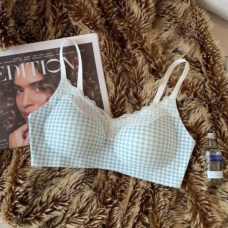 Sexy Lace Unlined Bra M-XXL, Desire Romantic Push Up Bralette for Women, Wirefree Light Support & Comfortable Daily Wear KUCLUT