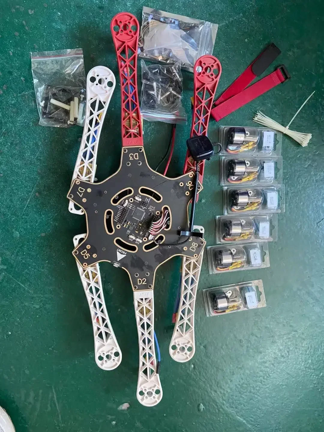 Six Rotor Hexacopter F550 hexa frame with MWC integrated-flight-controller FC+GPS+6PCS 20A speed ESCs  +2212 motors  props ARTF