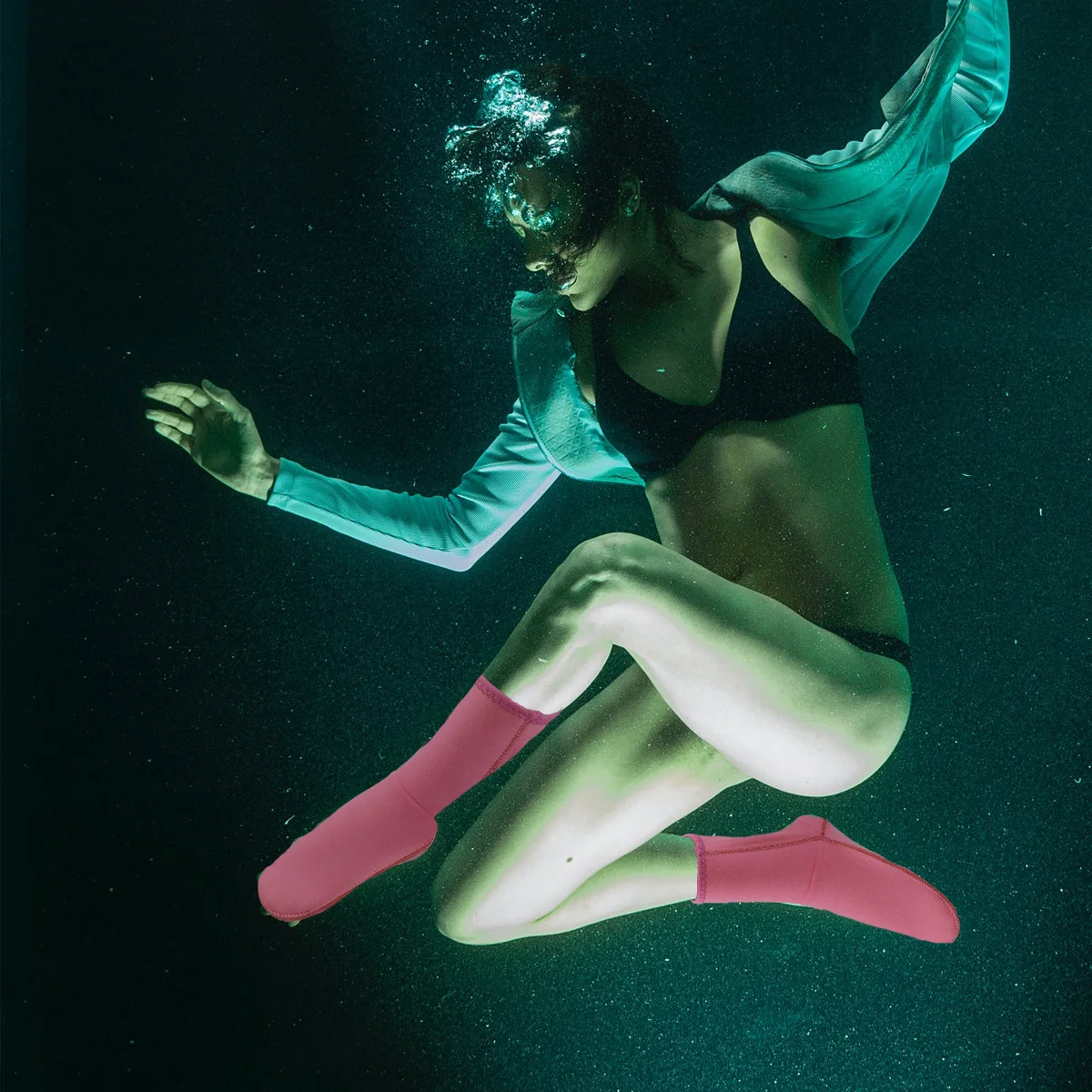 

1Pair Anti-Skid Diving Socks Durable Nylon Swim Socks for Snorkeling Swimming Water Sports Beach Stockings Diving Stockings
