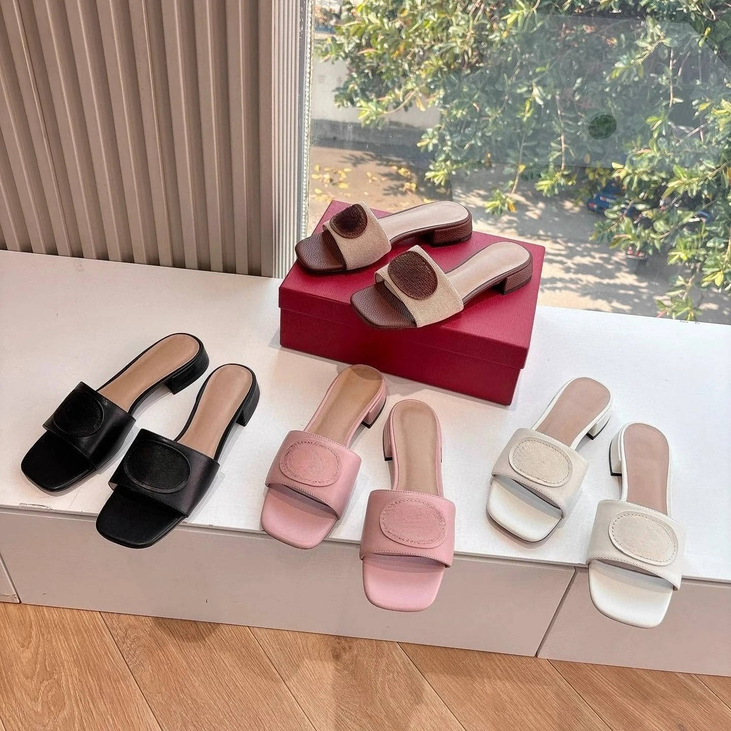 

2026 Summer New Womens Chunky Heel Sandals Open Toe Single Strap Slide Sandals Casual Outdoor Beach Shoes Retro Fashion Slippers