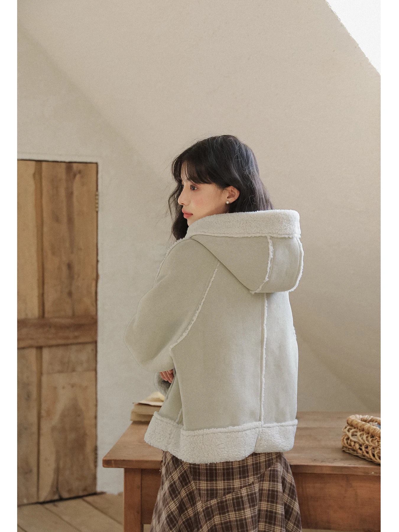 レディース厚手茶花デザインラムファージャケット冬アウター環境に優しいポリエステル繊維長袖フード付きコート