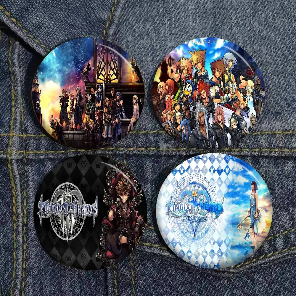 أنيمي K-Kingdom H-قلوب أنيمي زر دبوس بروش اليدوية للملابس الكرتون شارة ظهره الديكور مجوهرات اكسسوارات #1