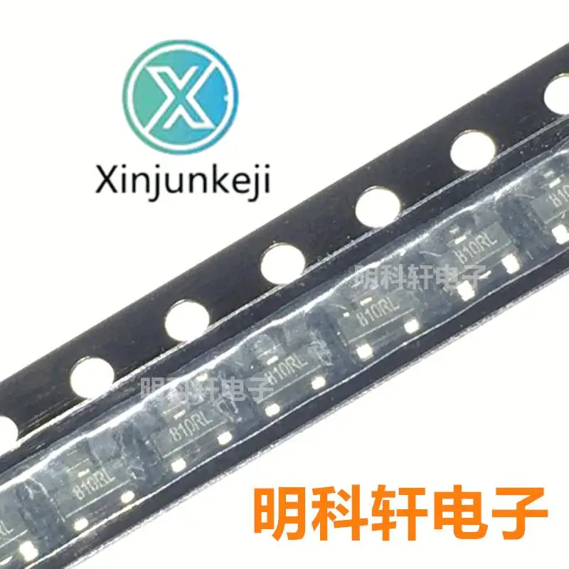 30pcs orginal new SGM810-RXN3L/TR original spot