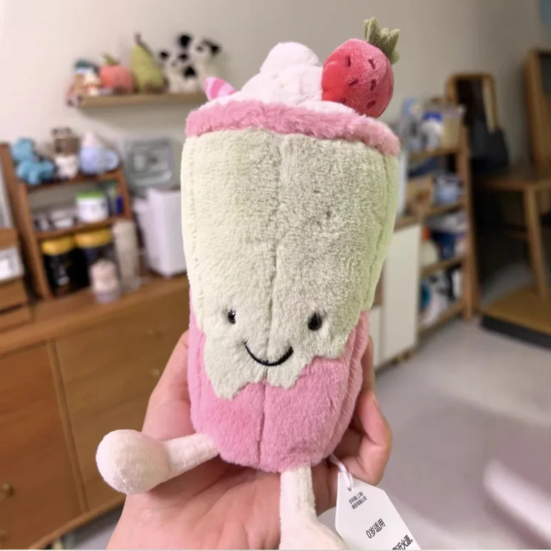 

Плюшевая кукла Fun Berretti Latte: очаровательная тематическая игрушка для всех возрастов, настольное украшение, подарок с бирками, синий пылезащитный мешок, коллекционная вещь