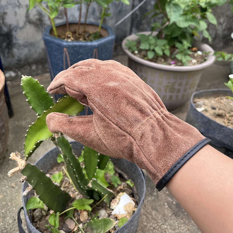 Guantes Protectores de cuero de vaca para exteriores, aislamiento térmico, anticorte, antiespesamiento, Camping, montañismo, soldadura de podar