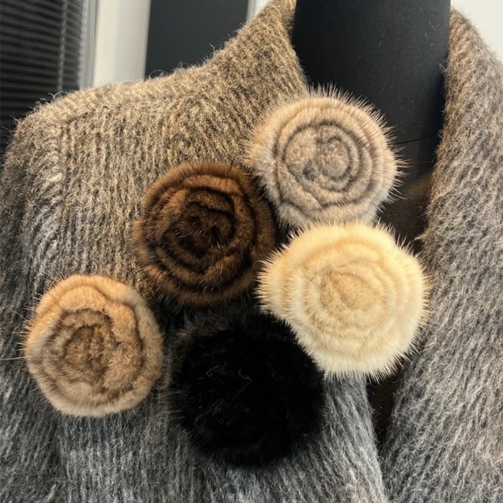 High-end-Echt Nerz Blume Broschen für Frauen Pullover Schal Anstecknadeln Mode Schmuck Corsage Dekoration Zubehör