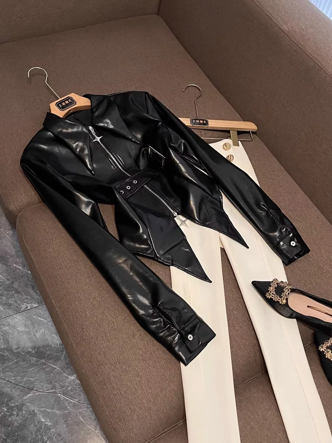 

Street Sle Cool Mosaic Необычная зима Jaet 2025 Новый высококачественный топ X95 Длинное хлопковое пальто цвета све