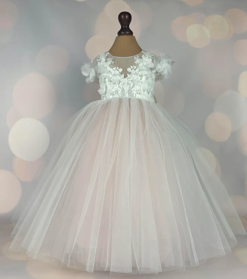 

Princess Flower Girl Dress Wedding Party Gown Floral Lace Appliques Tulle Ball Gown First Communion Dress with Detachable Train