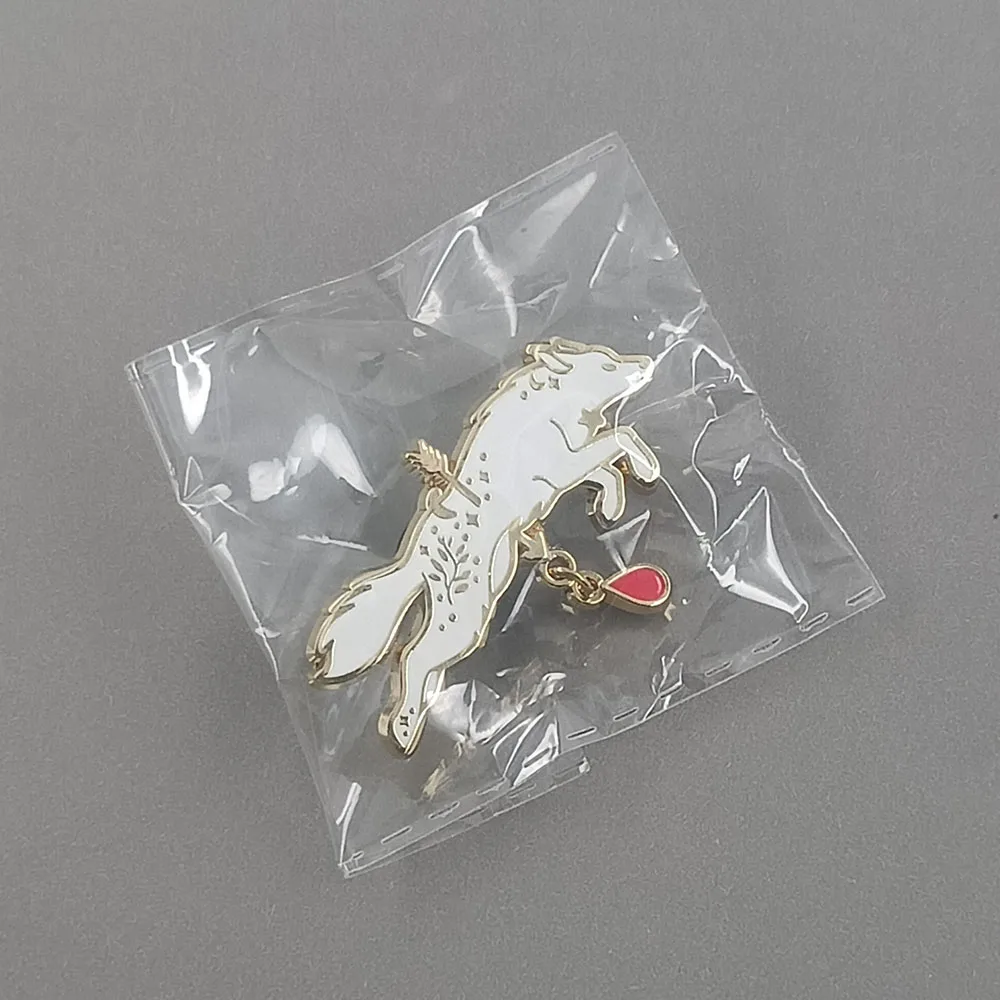 Antikes Rom Lupercalia Emaille-Pin Mythologische Weiße Wolf-Brosche Pfeil Blutstropfen Anhänger Abzeichen Pagan Wicca Schmuck Geschenk für Fr – Detail 9