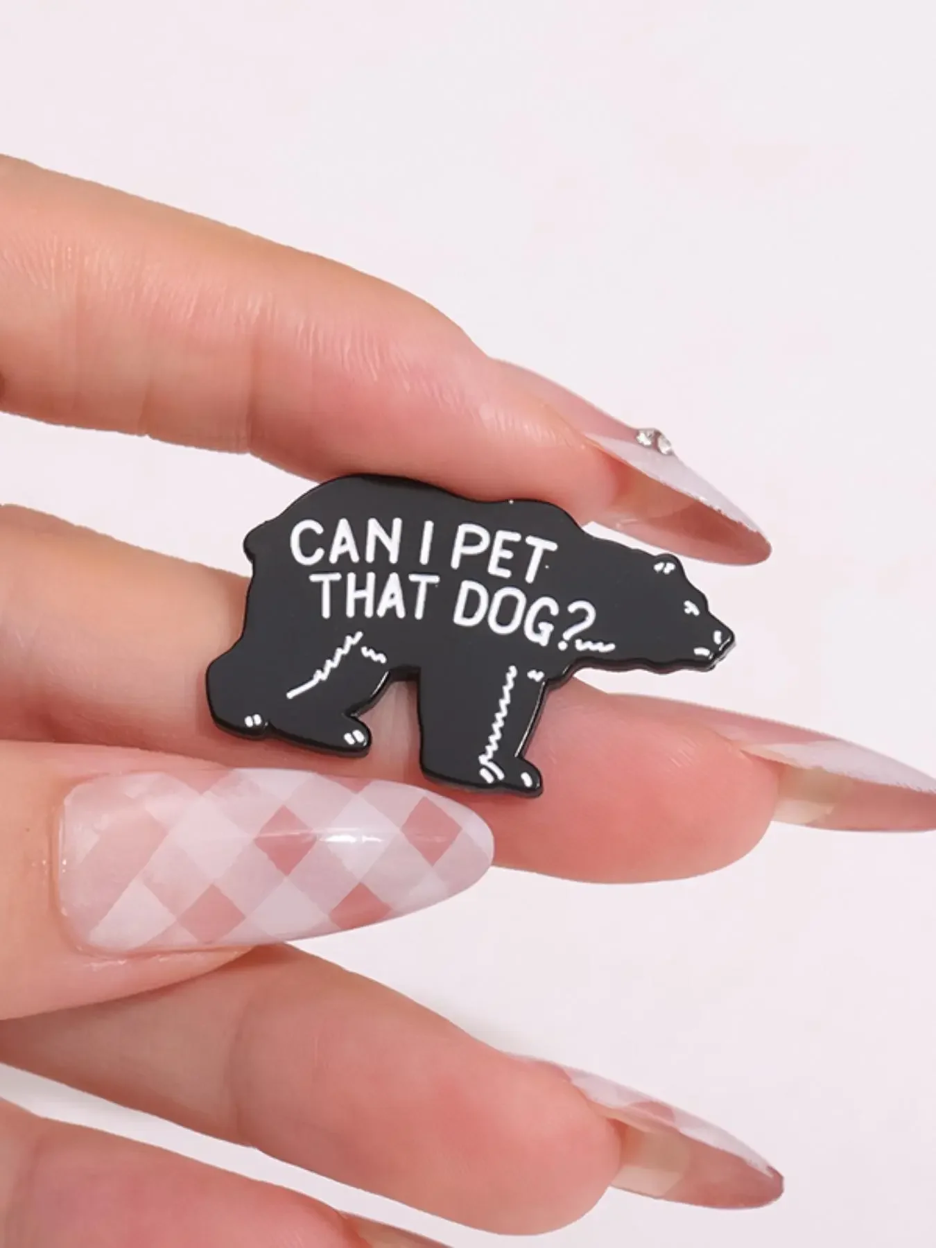 Creative Cartoon Bear Design Brooch Clip, Cute Letter Pattern Enamel Lapel Pin for Backpacks, Jeans, Scarves, Hats Decoration, Fashion Accessories for Men & Women, Durable Metal Pins, Alloy Brooch Pin view 6