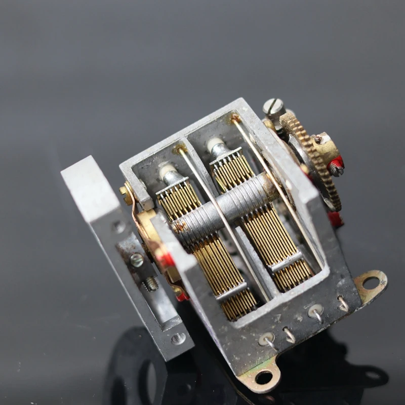 15PF-180PF with Adjustable Gear Brass Plate Variable Adjustable Capacitor Tuning Mechanism