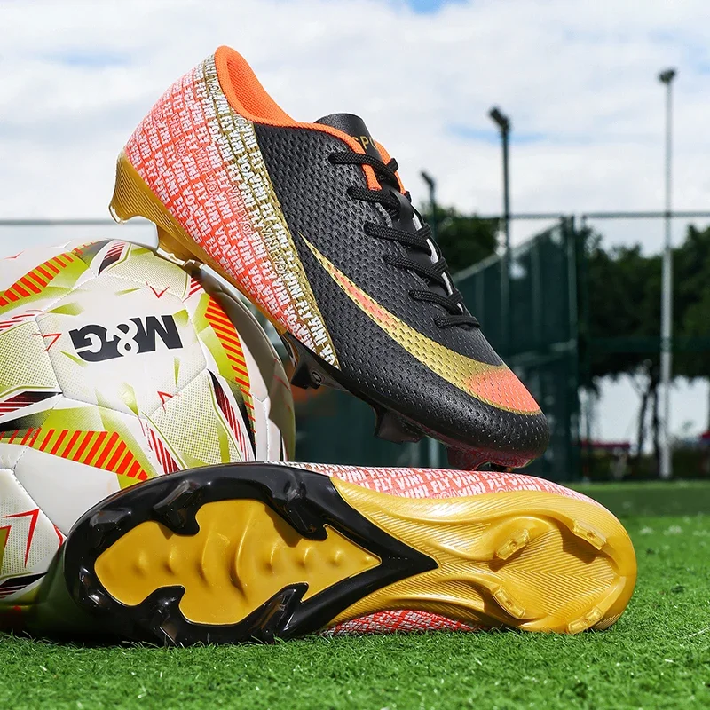 

New Men Soccer Shoes Light High-quality Football Boots Grass Cleats High-top Non-Slip Sneakers Match Indoor Hot-selling Outdoor