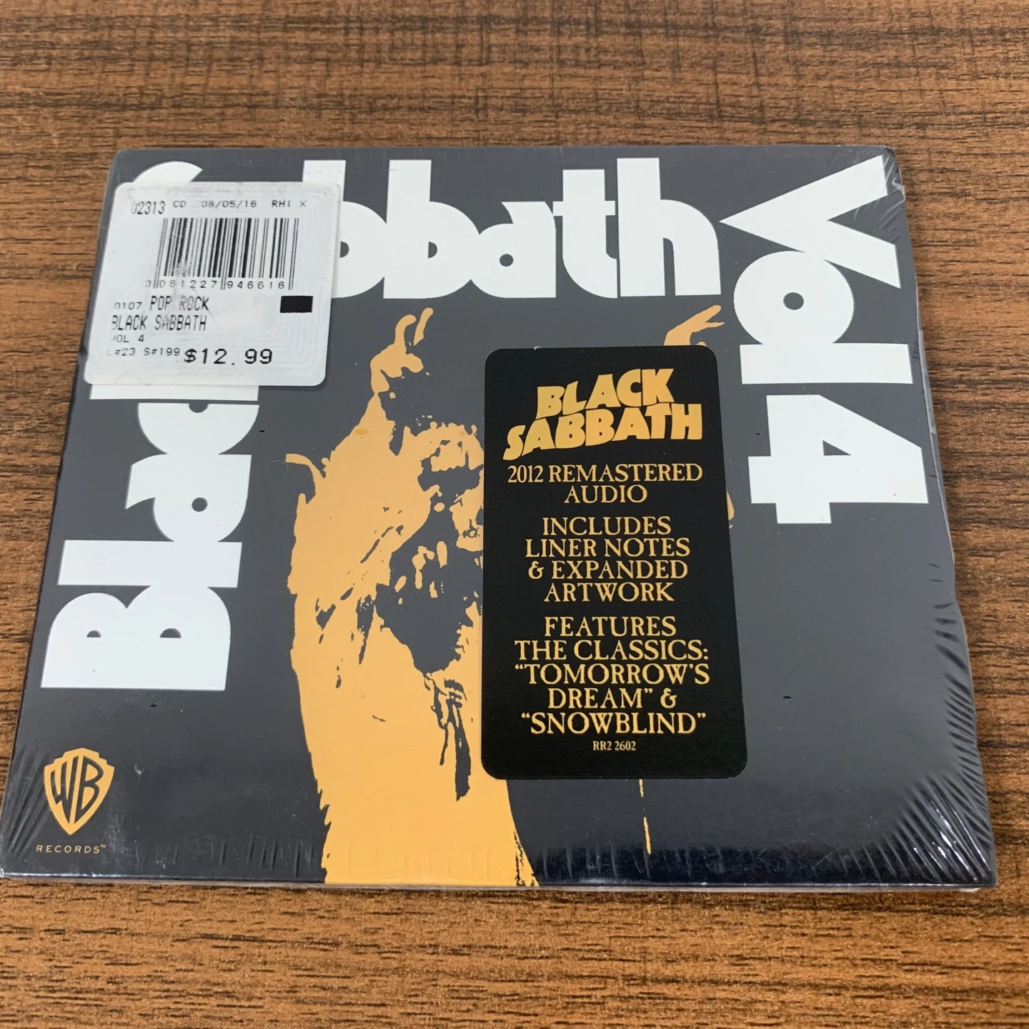 النسخة الأمريكية، بلاك سبت بلاك سبت المجلد. 4、موسيقى معدنية ثقيلة (حافظة متصدعة، قرص مثالي.) #1