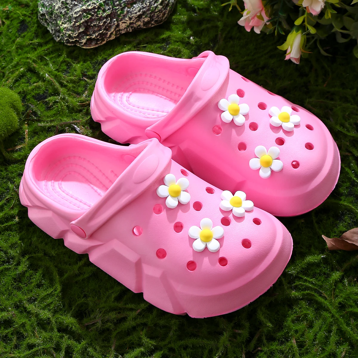 Girls Non-slip Clogs, Breathable Lightweight Cute Flower Clogs for Indoor and Outdoor Shower, Beach and Pool 3057