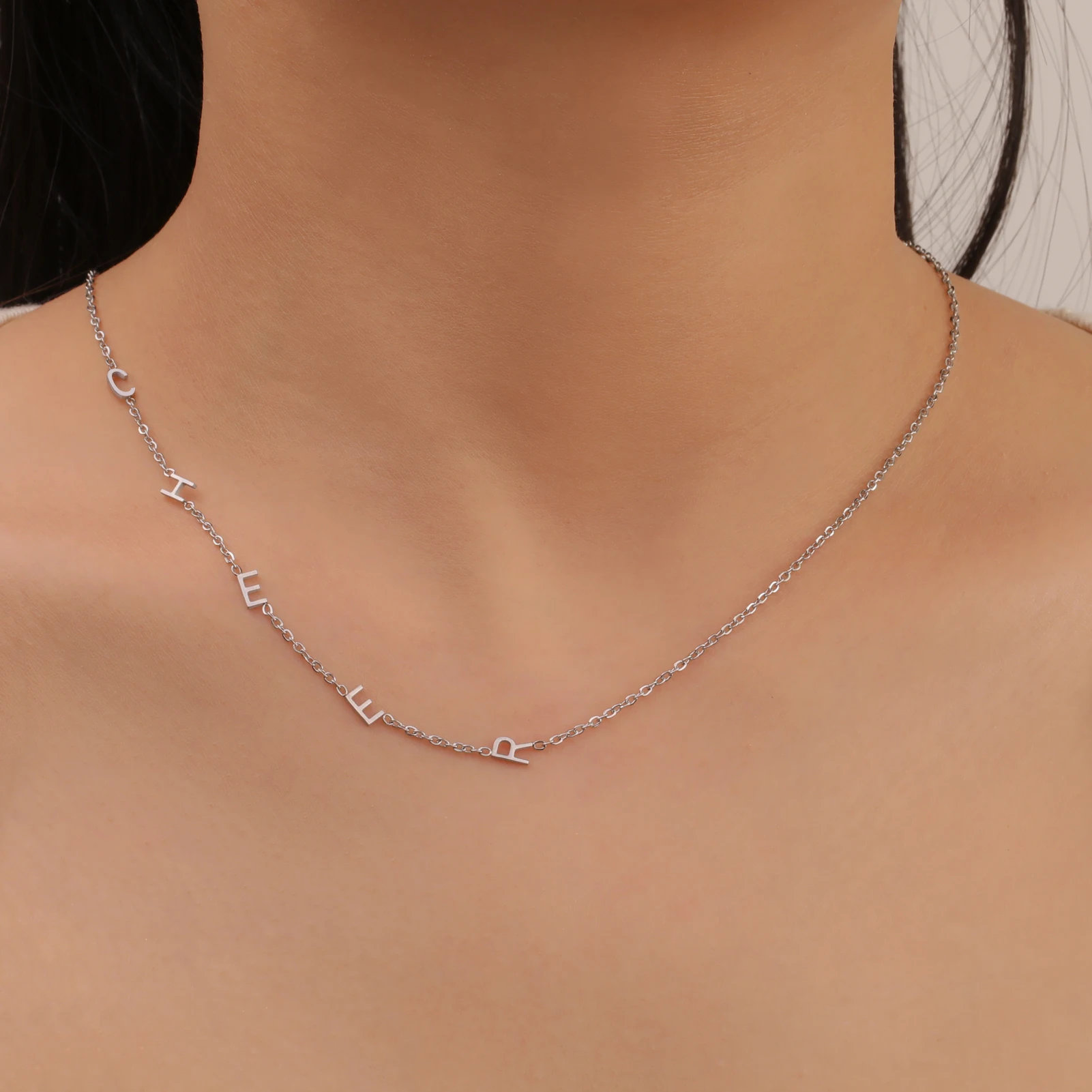 Personalisierte Initialen-Halsketten für Frauen, Edelstahl A-Z Alphabet, personalisierter Schmuck, Geschenk zum Muttertag – Detail 8