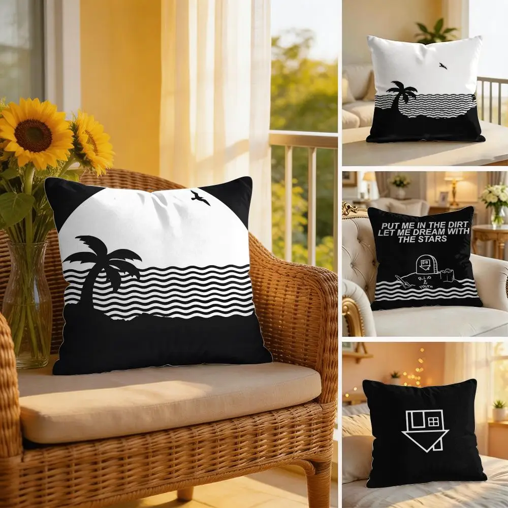 Band The N-Neighborhood TNBH Cushion Cover Wrinkle-Resistant Short Plush Cushion Covers Breathable Machine-Washable