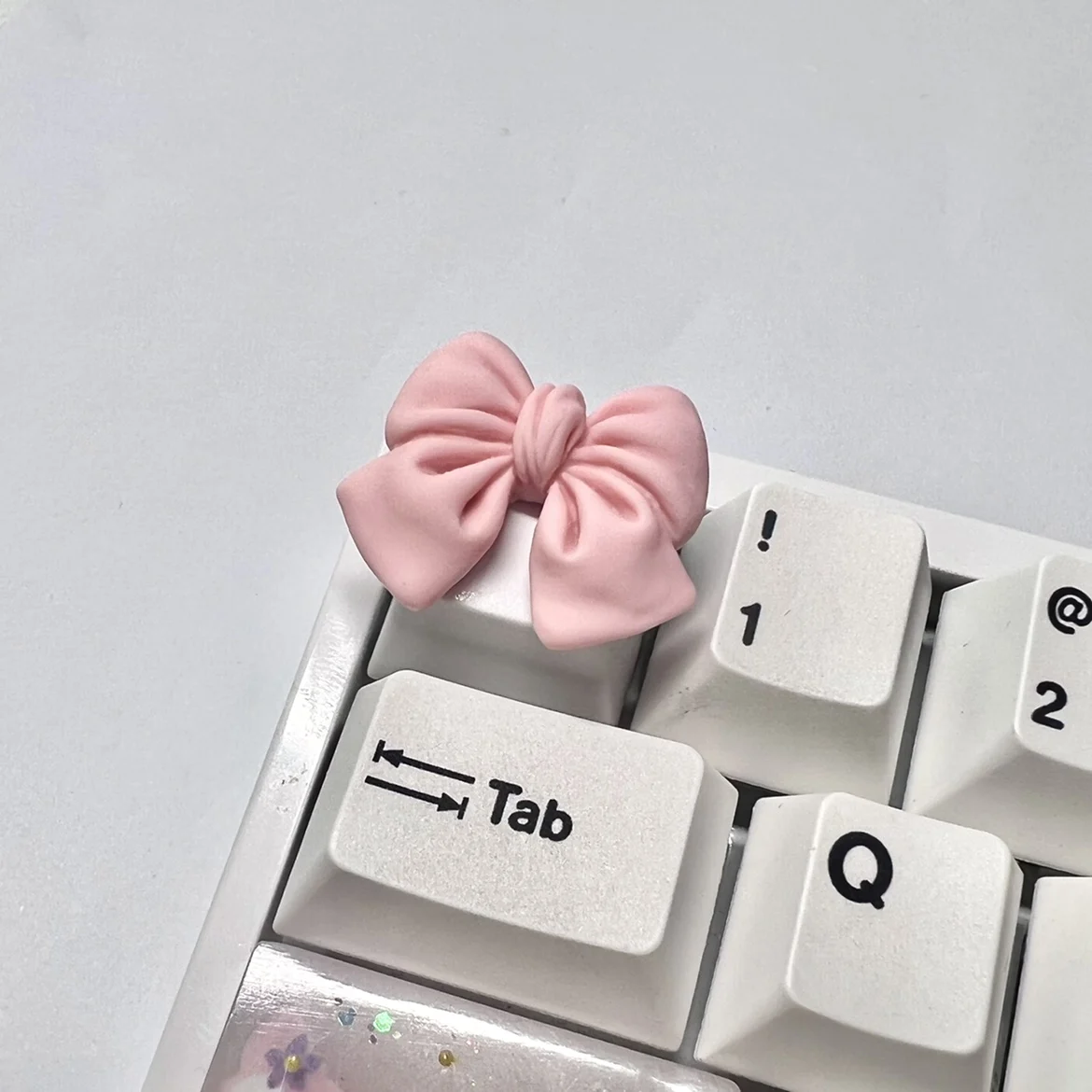 IDeal Cute Bowknot ABS Keycaps OEM R4 Cross Shaft Mechanical Gaming Keyboard Personality ESC Key Cap No Backlit Pink White Cap