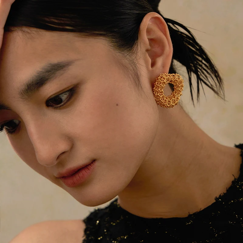 IVOG شبكة شكل تصميم هوب أقراط للنساء الجوف خارج الذهب اللون القرط الأزياء والمجوهرات والاكسسوارات #5