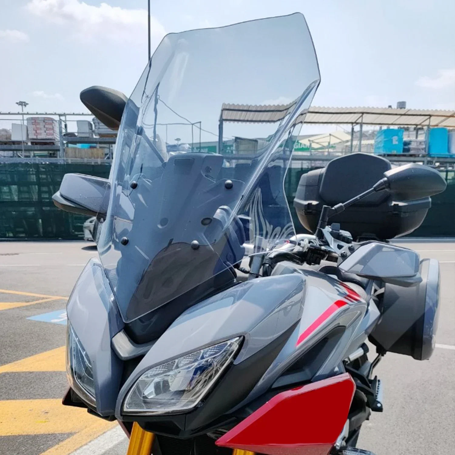 WOLFLINE Windschutzscheibe für Yamaha Tracer 9 2021-2023 / Tracer900 GT 2018-2020 / Tracer 9 GT+ 2024-2025 Kratzfeste Windschutzscheibe für Tägliche Stadtfahrten & Langstrecken-Straßenreisen