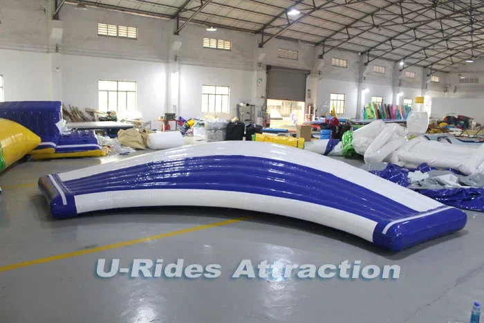 

Оптовая продажа, надувной плавающий аквапарк, кривая взлетно-посадочной полосы, водные препятствия, надувная водная игра для крепления аквапарка