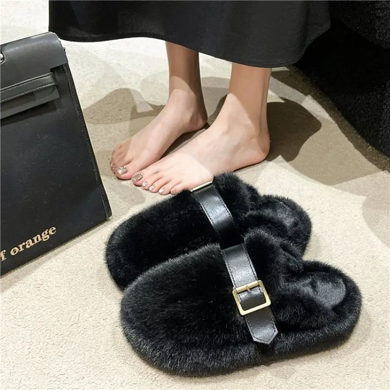 Futrzane buty damskie kapcie krótkie pluszowe ciepłe muły 2024 zimę nowe codzienne buty na platformie z klapkami Zapatos De Mujer Indoor Winter