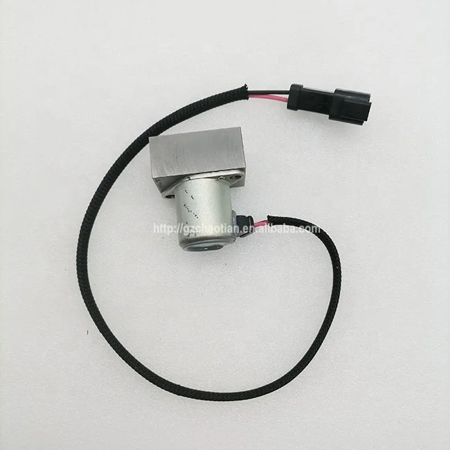 Excavator main pump solenoid valve PC200-8 pilot valve 702-21-57400