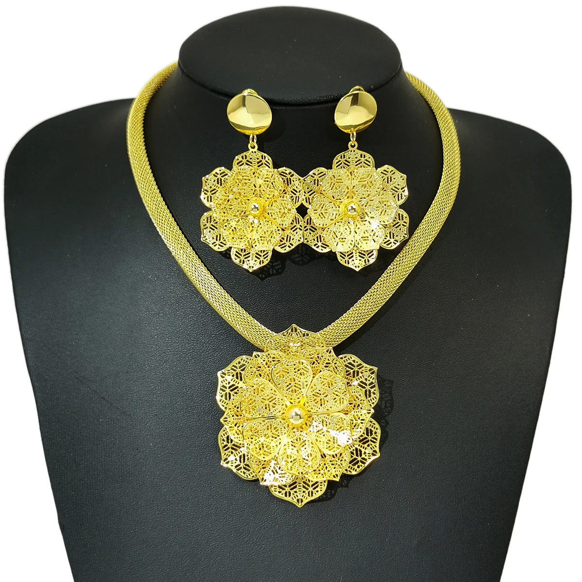 Gold Color Flower Dubai Jewelry Sets For Women Big Choker Necklace & Earrings Weddings Party Sets African Accessories MANILAI