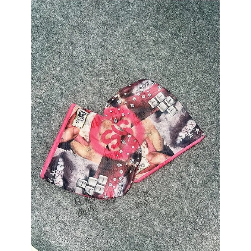 Y2K American Street Retro Spicy Girl Water Diamond Lips Keyboard Pattern Splicing Printed Knitted Cold Hat
