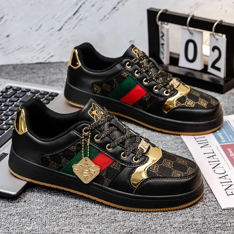 

Лето 2025 г., высококачественные универсальные модные модные кроссовки в стиле ретро, повседневная обувь, легкий парный стиль, дышащие, удобные