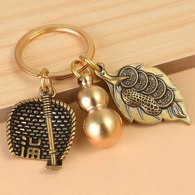 Dustpan Plow Harrow Make a Fortune Overnight Copper Gourd Keychain Brass Gourd Retro Car Key Pendant in Stock Wholesale