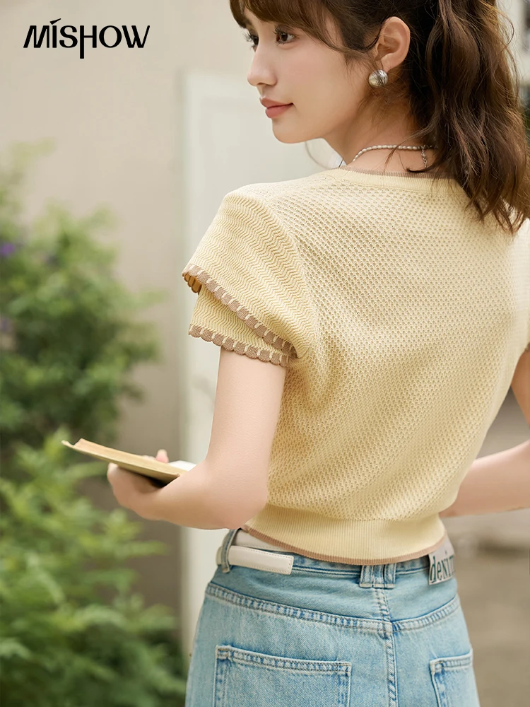 MISHOW Knitted Blouses for Women 2023 Summer O-Neck Contrast Hollowed Out Tops Loose Pullover Short Sleeve Blouses MXC38Z0084