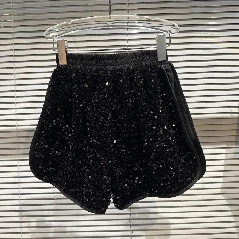 New Clubwear Shorts Ladies Sexy Sequins Shorts Loose High Waist Streetwear Wide Leg Short Pants Sliver Black Women Clothing