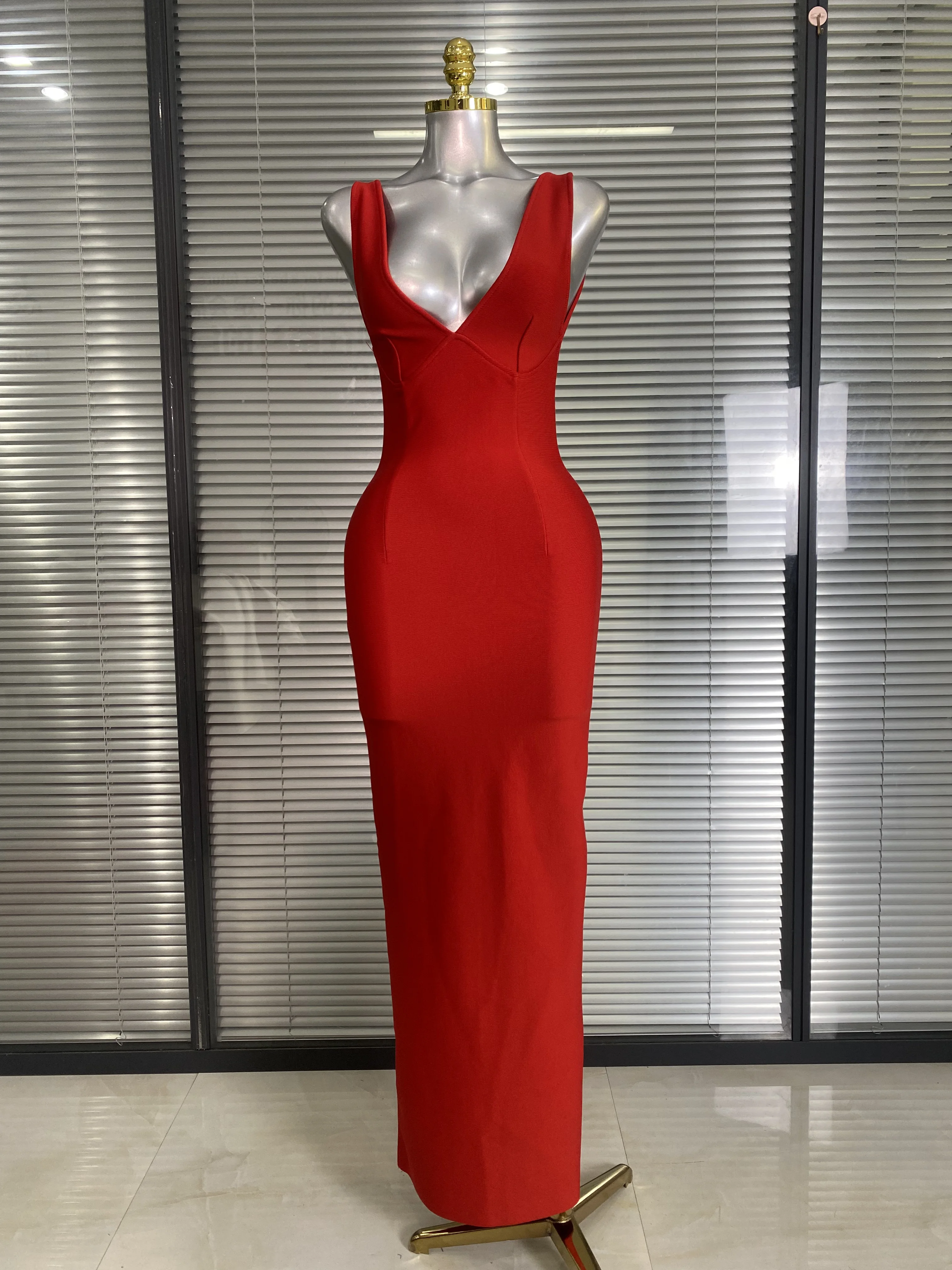 Brand New 2025 Sexy Women Deep V Neck Backless Red Bandage Dress Celebrity Knitted Elegant Bodycon Party Maxi Dress