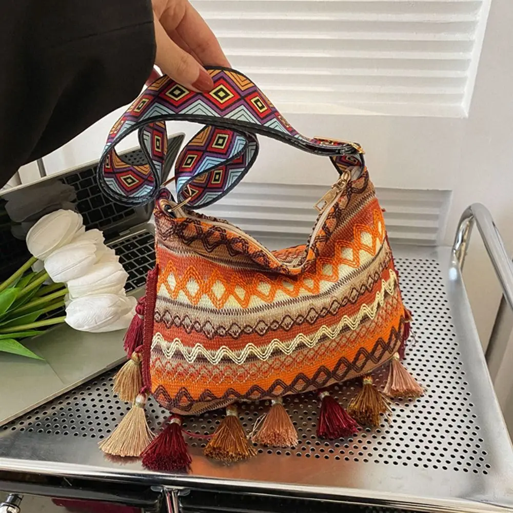 

Tassel Ethnic Style Crossbody Bags Large Capacity Messenger Bag Fringe Shoulder Bag Handbag Woven Bag Bohemian Shoulder Bag