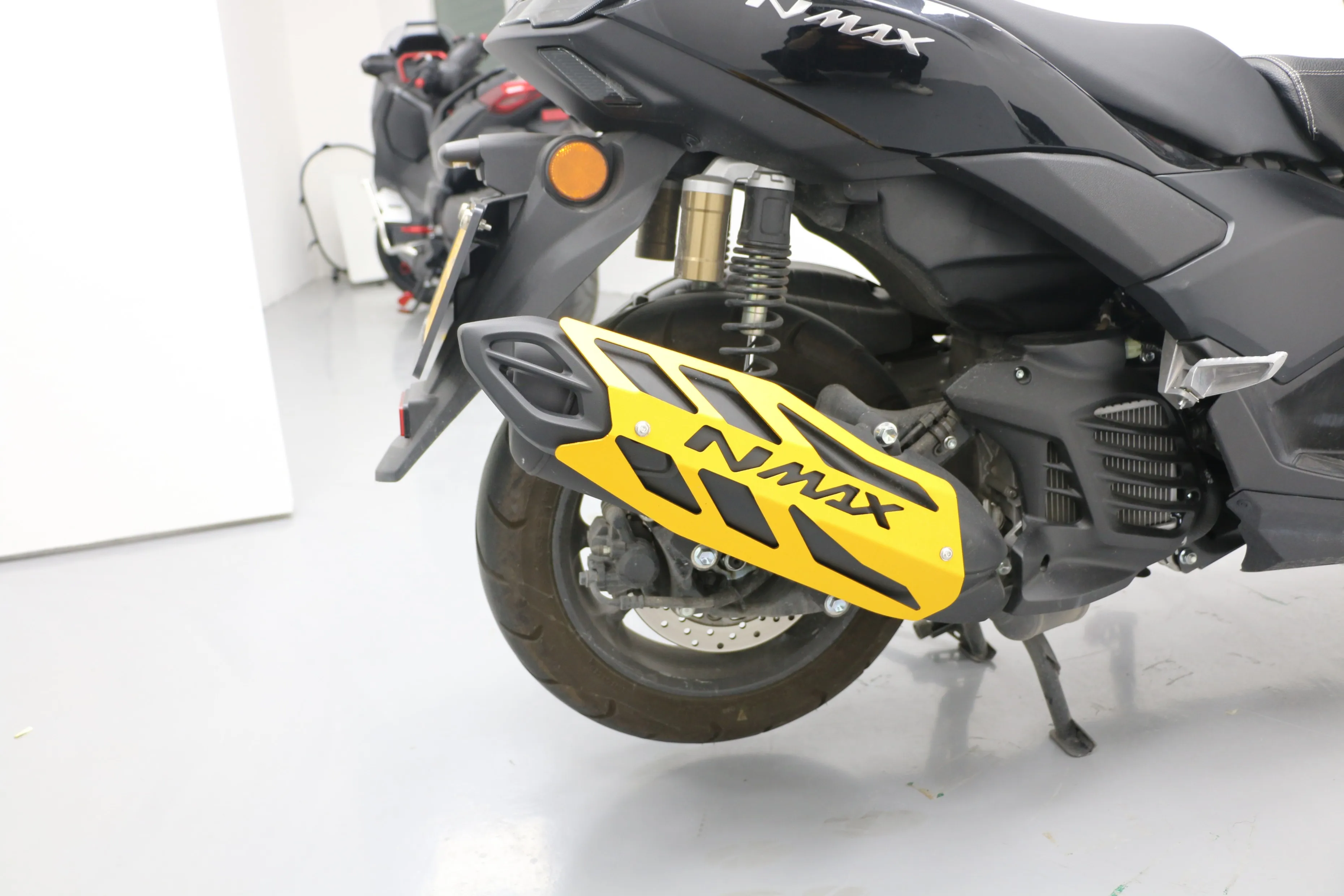 For Yamaha Nmax125 NMAX155 NMAX160 2020-2025 Turbo Neo Motorcycle Accessories Exhaust Pipe Protective Cover Exhaust image 3