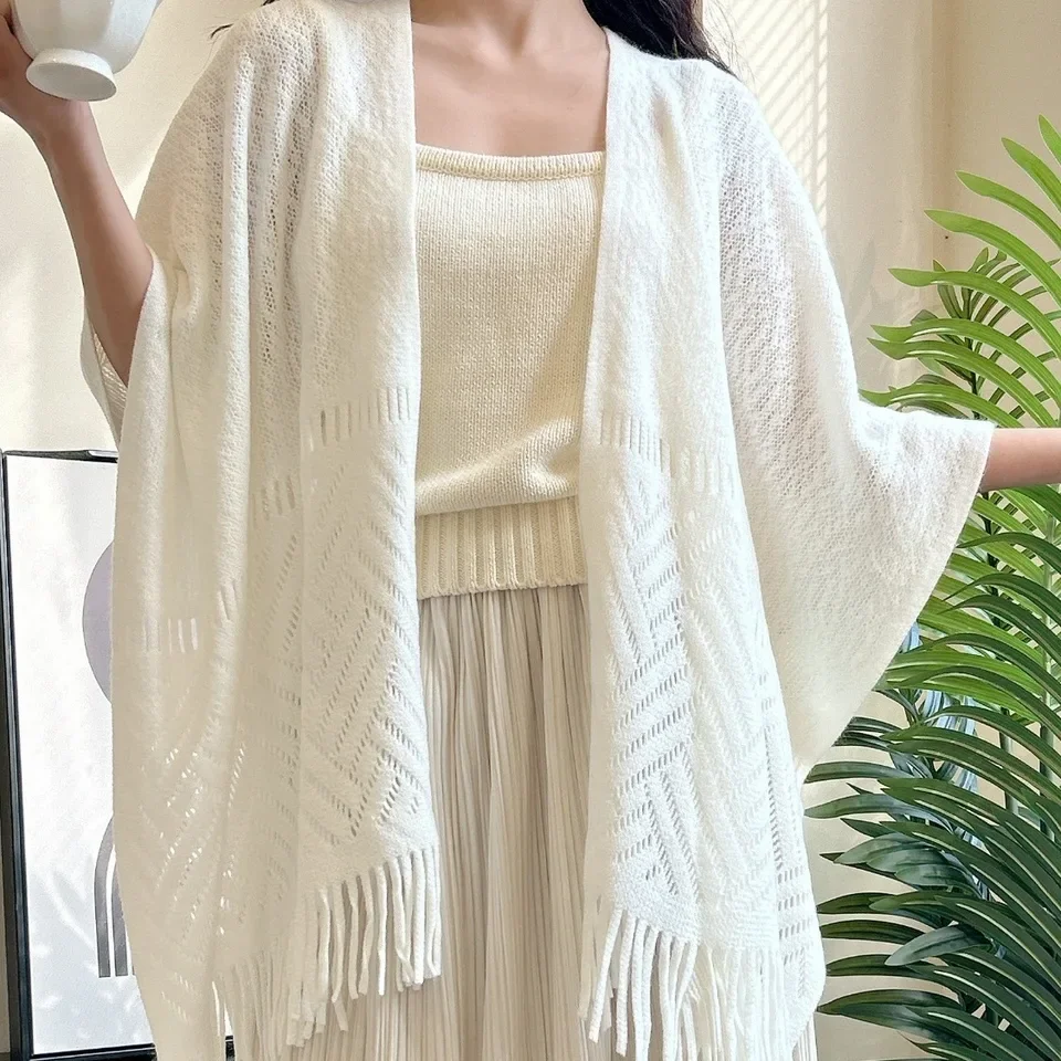 2025年夏 ホワイトレースショール レディース オフィスケープ ファッションボレロ 刺繍入り着物風カバーアップ フリンジ付き