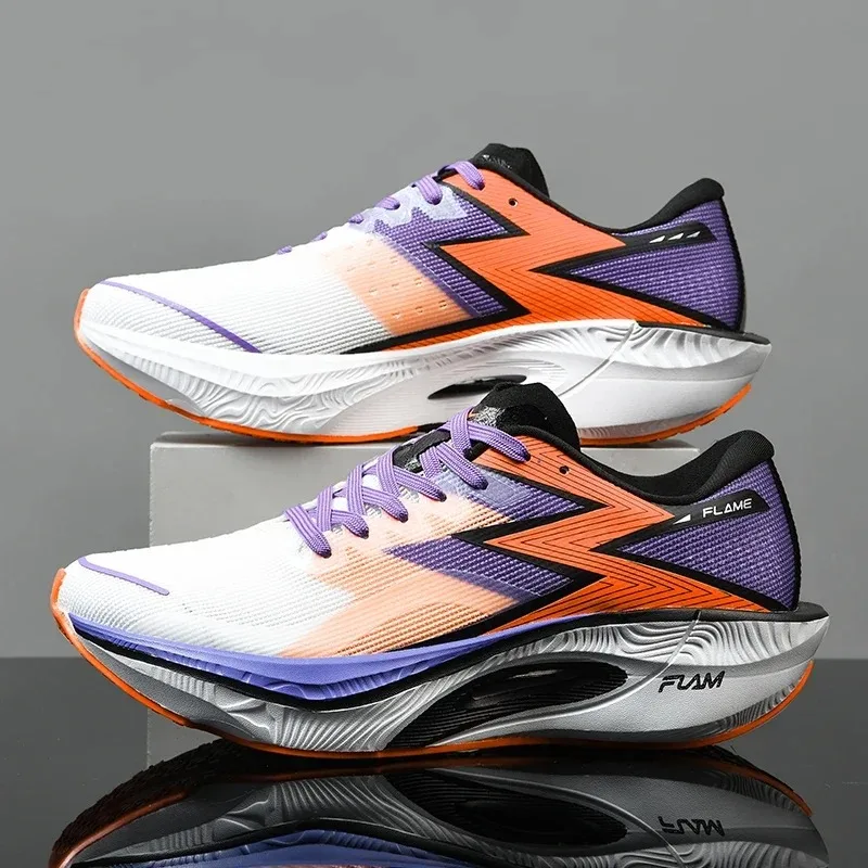 

Новая атмосферная и элегантная спортивная обувь Marathon Air Cushion Carbon Plate Спортивные кроссовки для бега Мужчины Дышащие легкие женские кроссовки