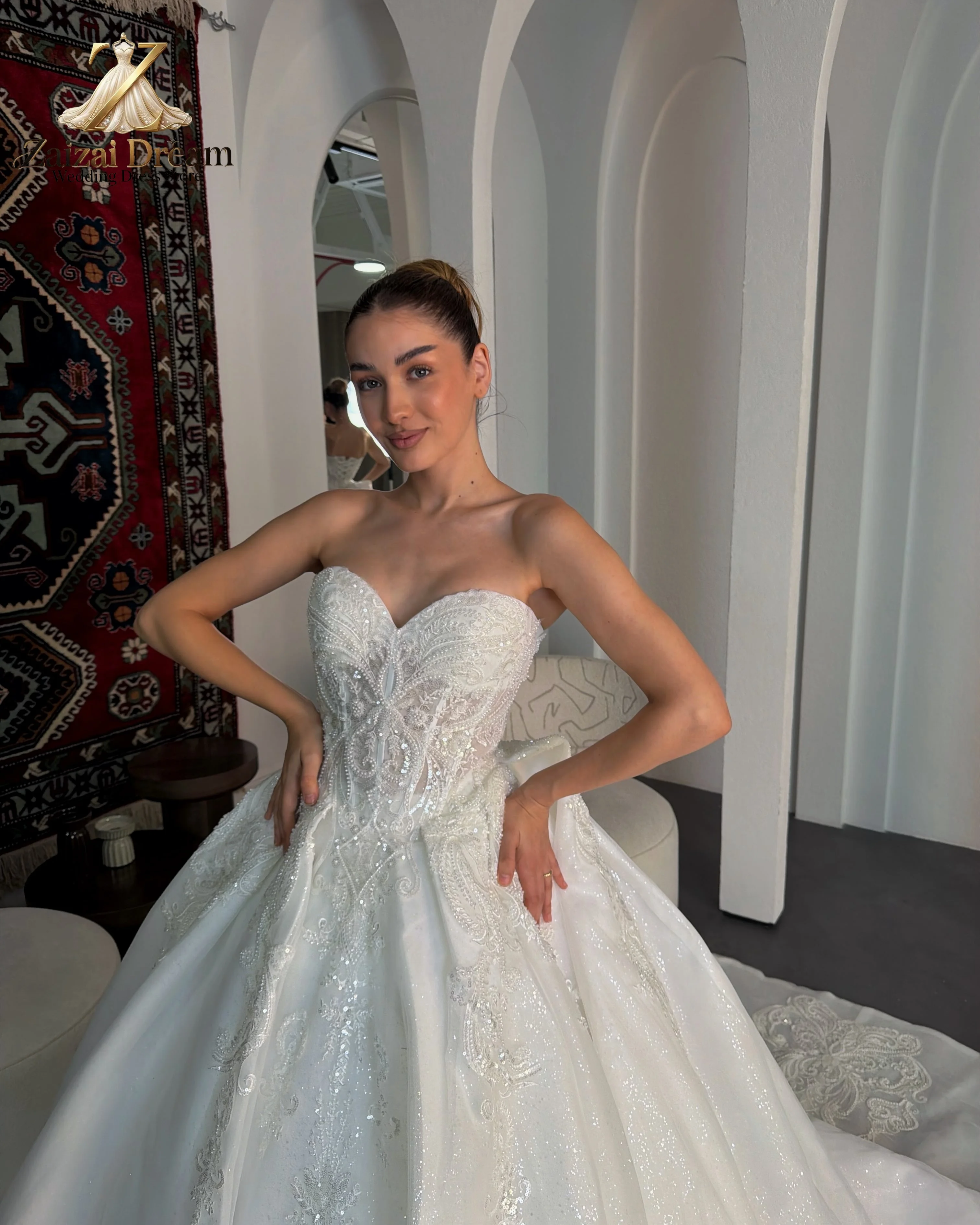 Customized Crystal Beaded Wedding Dress Strapless Sweetheart Corset Puffy Ball Gown Lace Applique Bridal Gown Vestidos De Novia