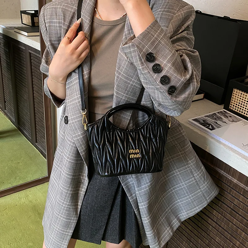 

2025 Women's Vintage Bucket Bag, Genuine Leather Multi-way Shoulder Crossbody Purse, Large Capacity Hobo Bag for Daily Commute