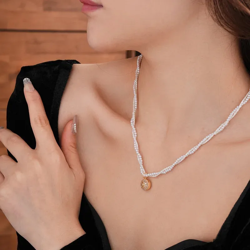 

Gold-Plated Zircon Double-Layer Pearl Necklace Eight-Pointed Star Pendant Clavicle Chain Light Luxury Fashion Party Necklace Wom