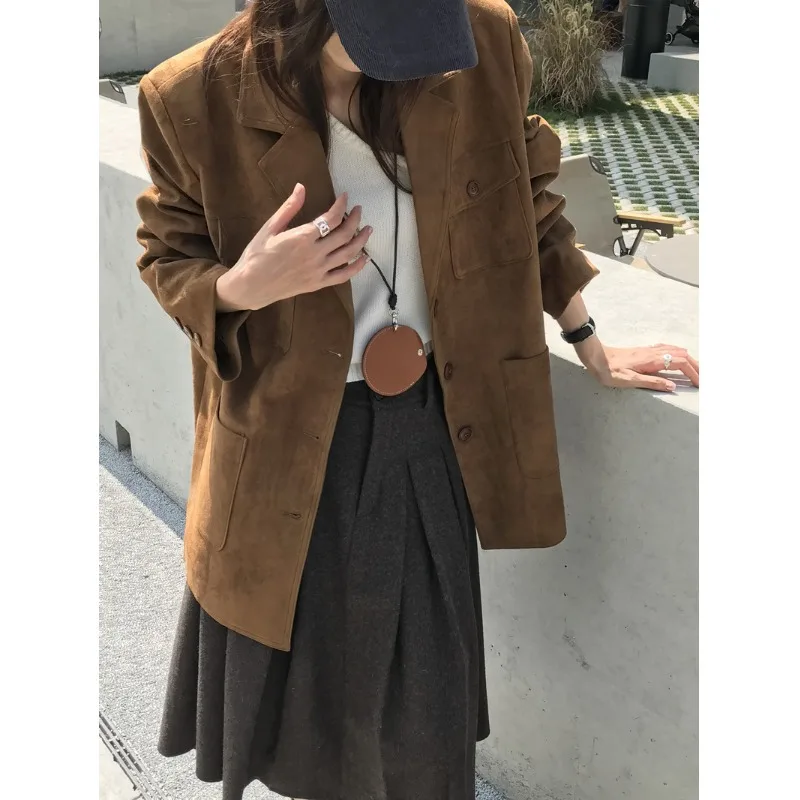 Retro Lapel Single Button Deer Skin Velvet Jacket Multiple Pocket Design Long Sleeve Suit Top for Women Polyester Fiber