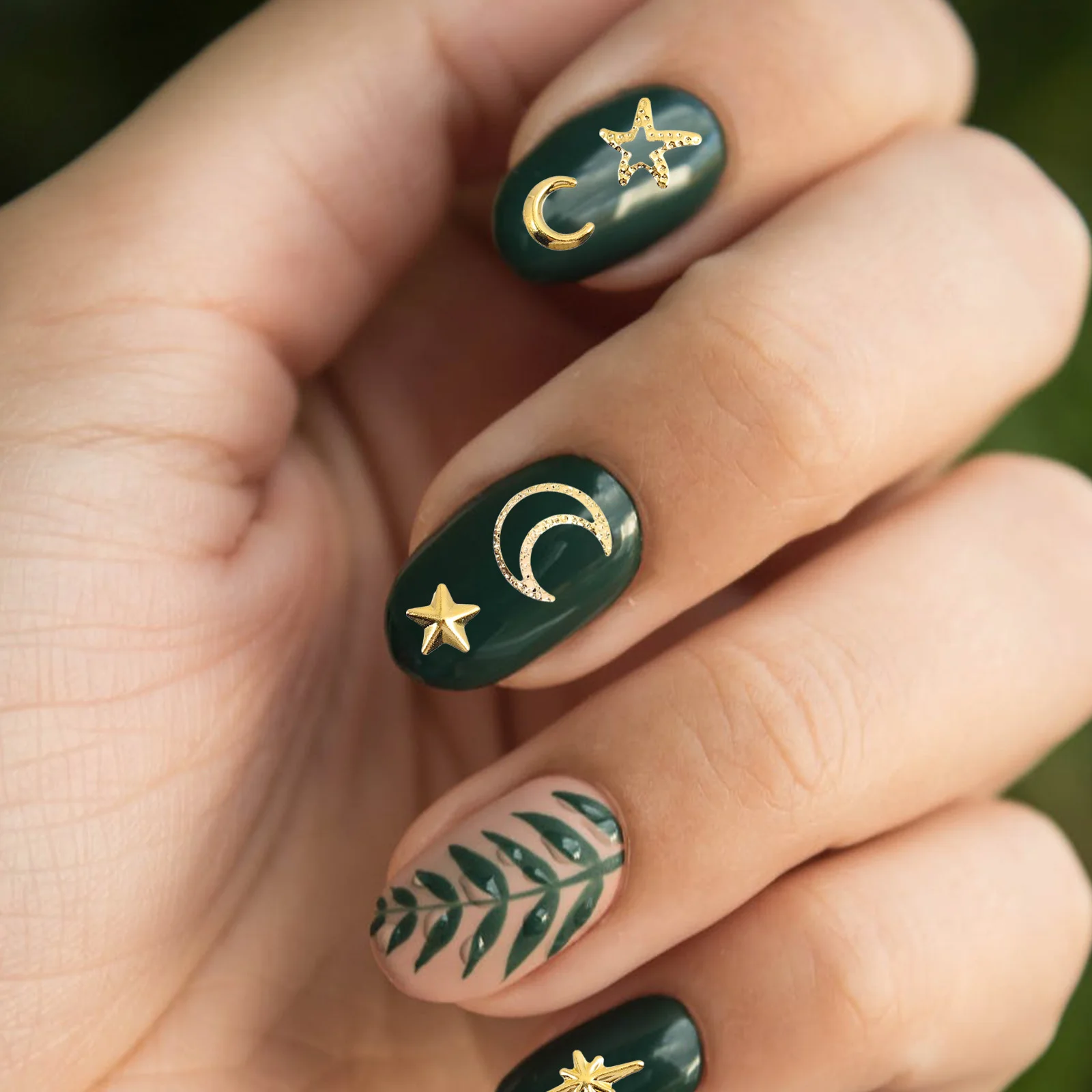 

1 Box DIY Gold Alloy Nail Charms Star Moon Nail Art Decoration Manicure Glitter Metal Stickers for Nails and Sparkly Crafting