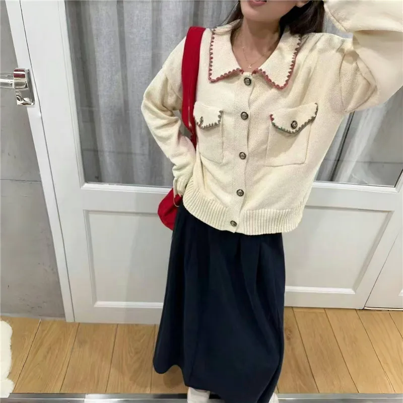 

2025 New Autumn Shell Edge Sweater Women Korean Fashion Long Sleeve Turn Down Collar Knitted Coat Casual Cozy Elegant Jumper