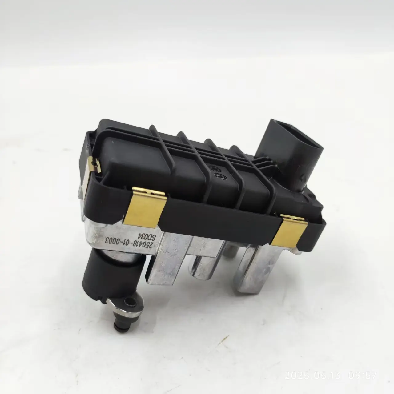 Applicable To 2.2L National VI Supercharger Solenoid Valve Electronic Control Valve 6NW009206-16