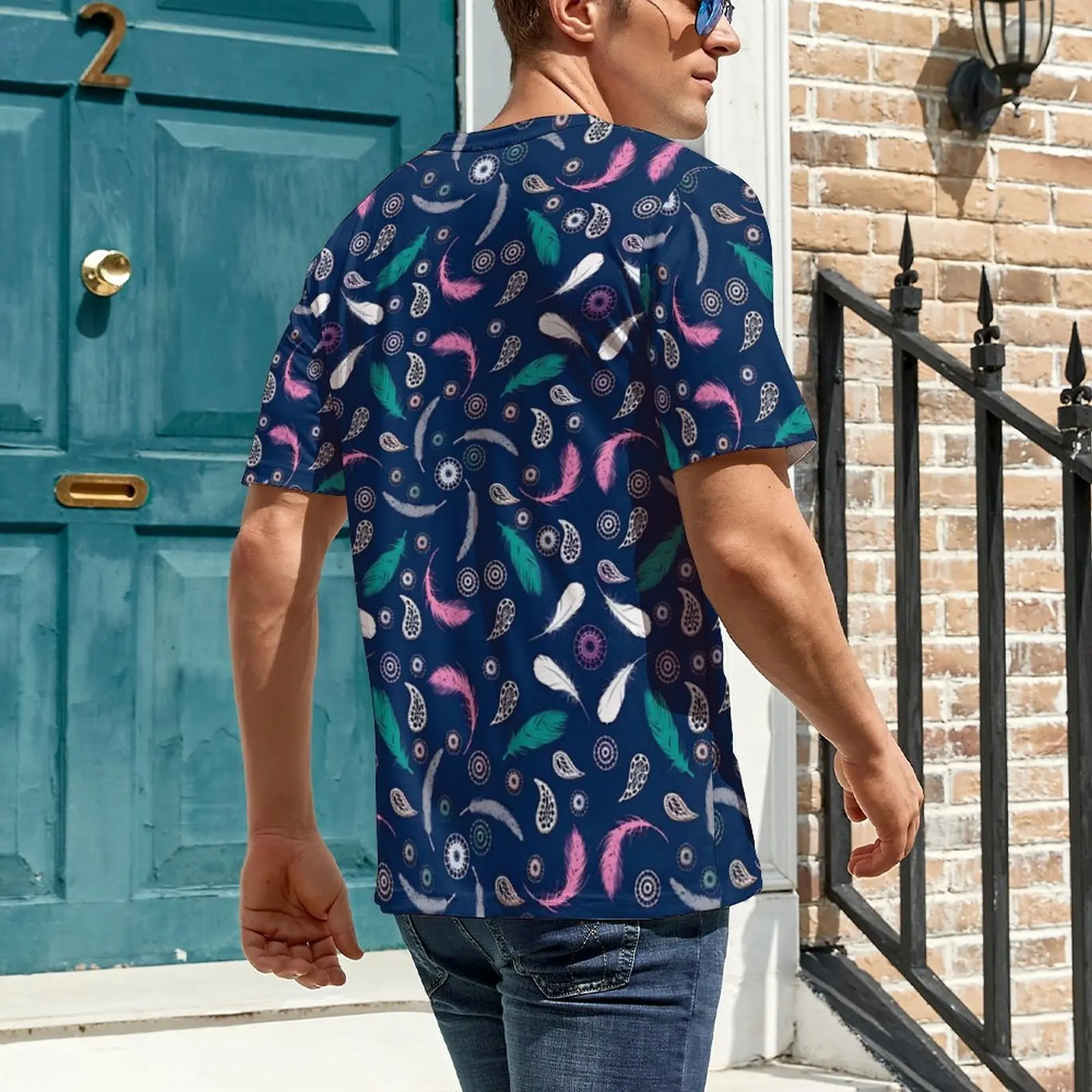 Man Feather Print T Shirt Boho Style Cool T-Shirts Short Sleeve Graphic Tshirt Wholesale Premium Kawaii Oversize Clothes