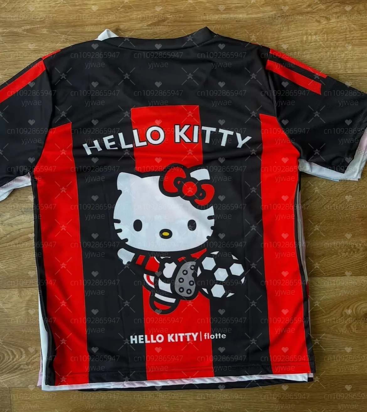

2025 Women Baseball Jerseys HELLO KITTY STRIPE Print V-Neck Short Sleeve T-Shirt Summer Tee Stripe Oversized Sport T-Shirt