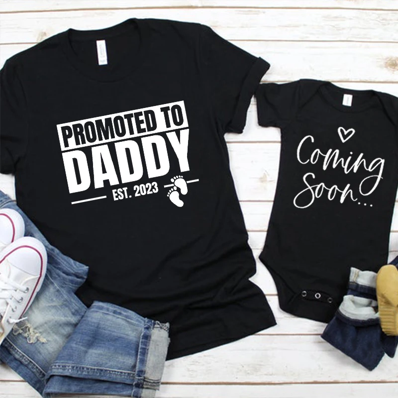 Promoted To Daddy 2023 T-Shirt Funny New Dad Family Matching Outfits Soon To Be Daddy Shirt New Father Gift Fashion 13-24m