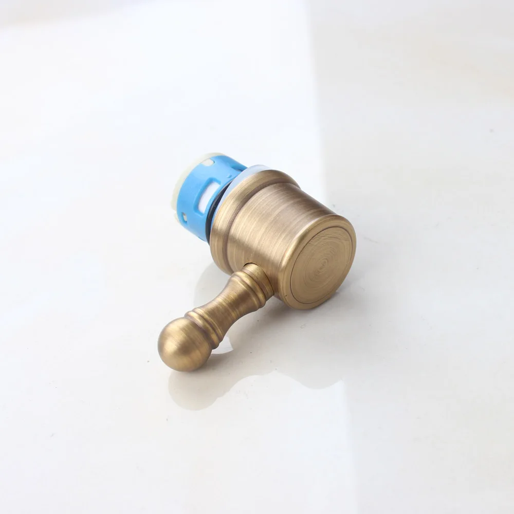 

Ручка смесителя для душа цвета античной бронзы