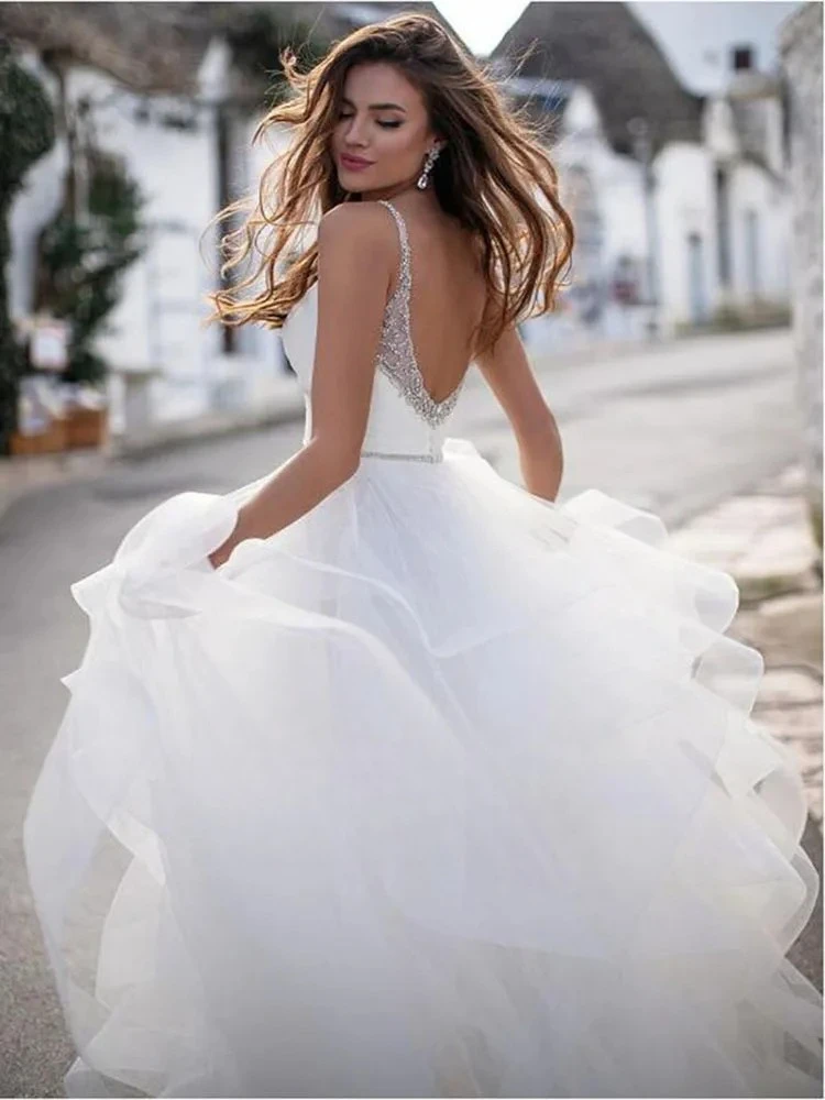 Simple Atmosphere V-neck Bridal Dresses Sling Sequins Backless Princess Dress Fluffy Skirt Custom Made